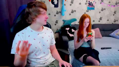 Snapshot of laksmrrr chatting on March 6, 9:25 am Lu  Alex online show from March 6, 9:25 am