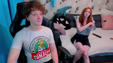 Snapshot of laksmrrr chatting on September 12, 8:58 am Lu  Alex online show from September 12, 8:58 am