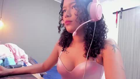 Lala online show from February 3, 1:37 am