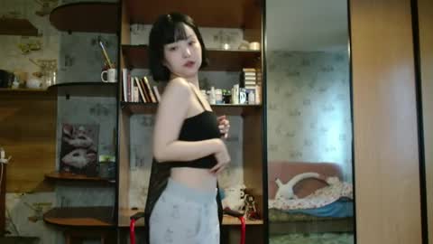Snapshot of lalallalalaaa chatting on July 10, 1:14 pm lalallalalaaa online show from July 10, 1:14 pm