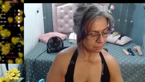 Snapshot of lalisha_96 chatting on December 7, 8:16 pm lalisha online show from December 7, 8:16 pm