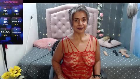 Snapshot of lalisha_96 chatting on December 15, 1:13 am lalisha online show from December 15, 1:13 am