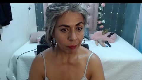 Snapshot of lalisha_96 chatting on February 22, 9:04 pm lalisha online show from February 22, 9:04 pm