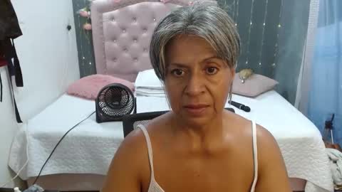 Snapshot of lalisha_96 chatting on September 10, 2:00 am lalisha online show from September 10, 2:00 am