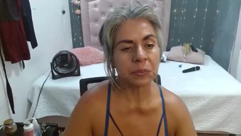 lalisha online show from October 31, 12:11 am