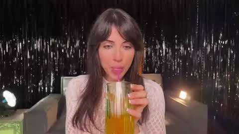 Ellina online show from September 19, 9:04 pm