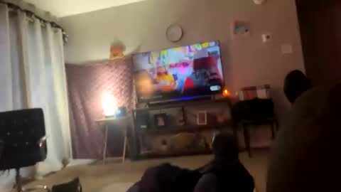 lalo112233vaz online show from September 17, 12:45 am