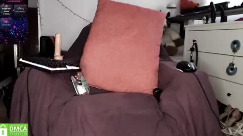 Snapshot of lalolaonly chatting on February 5, 8:19 am Lola online show from February 5, 8:19 am