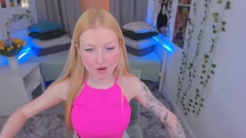 Laly online show from January 12, 3:46 pm