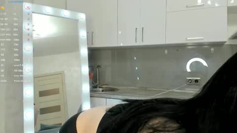 Lama online show from October 16, 2:29 pm