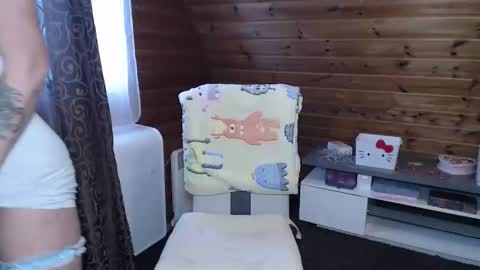 Snapshot of lamadrina006 chatting on January 19, 8:40 am LaMadrina006 online show from January 19, 8:40 am