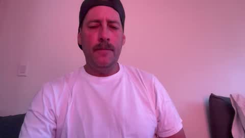 Snapshot of lampin1 chatting on April 1, 5:21 pm lampin1 online show from April 1, 5:21 pm