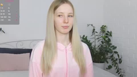 Liana online show from January 19, 1:37 pm