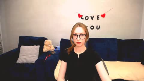 lana__ray online show from May 6, 11:15 am