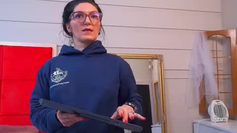 LanaBanner online show from March 22, 5:33 am