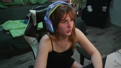 Snapshot of lana_del_kay chatting on January 26, 5:23 pm Kay online show from January 26, 5:23 pm