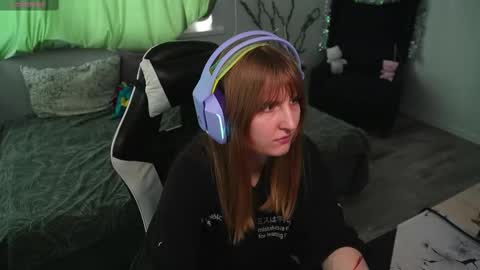 Snapshot of lana_del_kay chatting on February 15, 8:54 am Kay online show from February 15, 8:54 am