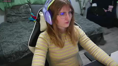 Snapshot of lana_del_kay chatting on February 17, 4:59 pm Kay online show from February 17, 4:59 pm