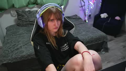 Snapshot of lana_del_kay chatting on February 28, 8:18 pm Kay online show from February 28, 8:18 pm