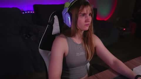 Snapshot of lana_del_kay chatting on October 5, 8:51 pm Kay online show from October 5, 8:51 pm