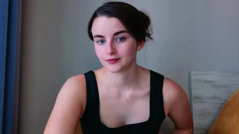 lana_gl online show from June 3, 10:51 am