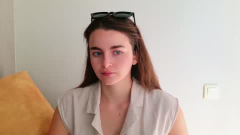 lana_gl online show from July 20, 6:38 am