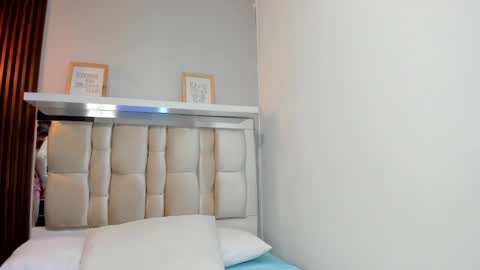 Lana     igauroraaaaaaaaa 1 online show from February 25, 4:24 am