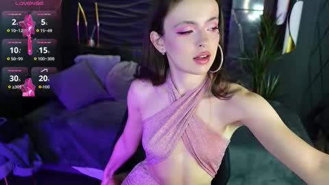 Snapshot of lana_soft chatting on November 19, 9:26 pm Miss Lana online show from November 19, 9:26 pm