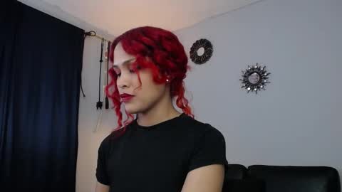 Snapshot of lanadoux_ chatting on January 9, 4:28 pm Mistress Lana online show from January 9, 4:28 pm