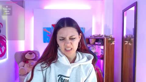 Alana Garcia  online show from January 5, 5:27 pm