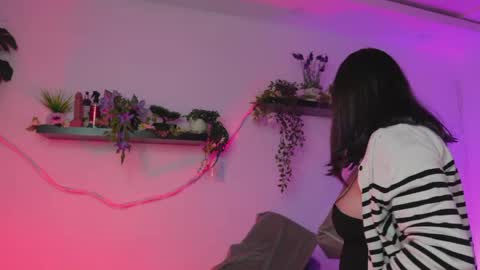 Snapshot of lanaherondale_ chatting on June 2, 4:47 am lanaherondale_ online show from June 2, 4:47 am
