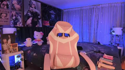 L A N A  online show from January 13, 3:23 am