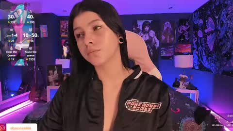 L A N A  online show from October 30, 12:39 pm