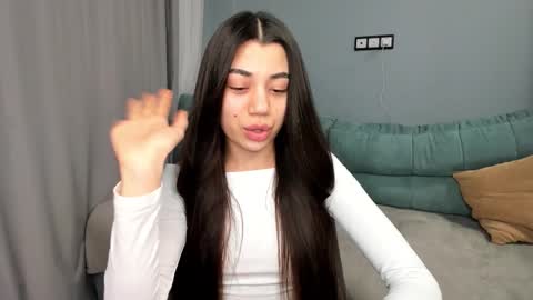 Lana online show from November 9, 1:20 pm