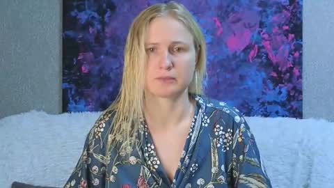 LanaviSmith online show from December 1, 6:18 am