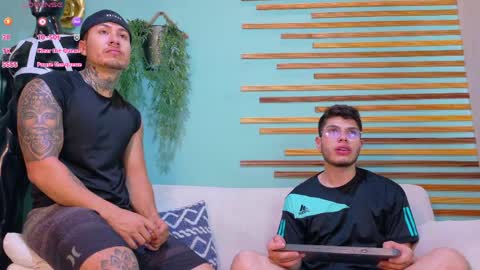 Lance  Max  online show from April 28, 1:26 am