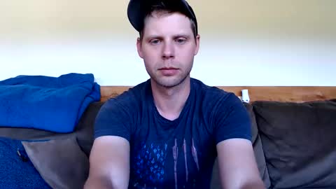 Snapshot of lancehardin chatting on June 2, 11:07 pm Lance online show from June 2, 11:07 pm