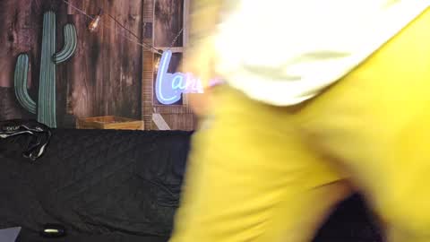 Snapshot of lancehardwood222 chatting on December 28, 4:19 am LANCE online show from December 28, 4:19 am