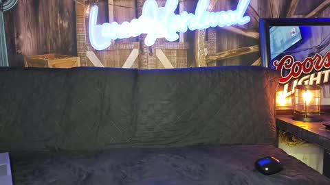 Snapshot of lancehardwood222 chatting on September 23, 12:02 am LANCE online show from September 23, 12:02 am