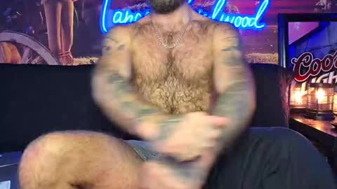 Snapshot of lancehardwood222 chatting on October 8, 12:19 am LANCE online show from October 8, 12:19 am