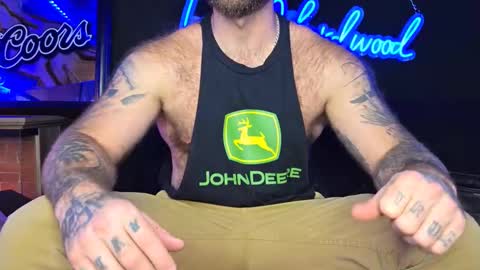 Snapshot of lancehardwood222 chatting on February 11, 1:10 am LANCE online show from February 11, 1:10 am