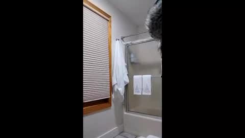 Snapshot of langederek2 chatting on February 1, 4:44 am langederek2 online show from February 1, 4:44 am