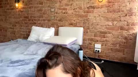 Snapshot of laniixx chatting on September 24, 2:04 am Lani online show from September 24, 2:04 am