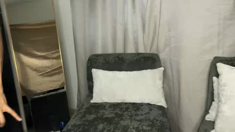 laniroose online show from April 30, 12:06 am