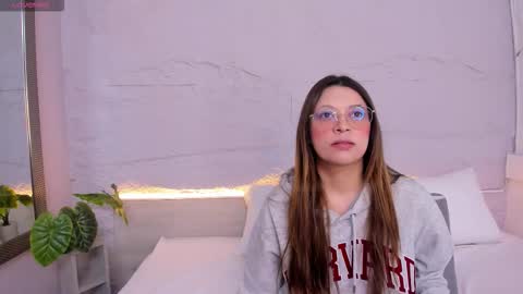 Lanna online show from February 20, 11:32 am