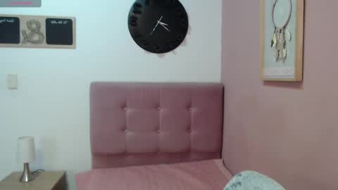 Snapshot of lanna_mills chatting on February 26, 1:19 pm Lanna online show from February 26, 1:19 pm