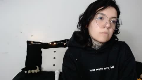 Snapshot of lannie_gonzales chatting on January 17, 9:28 pm LANNIE online show from January 17, 9:28 pm