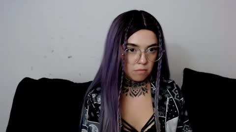 Snapshot of lannie_gonzales chatting on January 19, 10:17 pm LANNIE online show from January 19, 10:17 pm