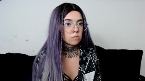 Snapshot of lannie_gonzales chatting on January 20, 1:18 am LANNIE online show from January 20, 1:18 am