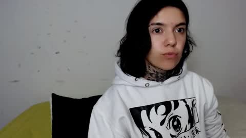 Snapshot of lannie_gonzales chatting on January 25, 1:54 am LANNIE online show from January 25, 1:54 am